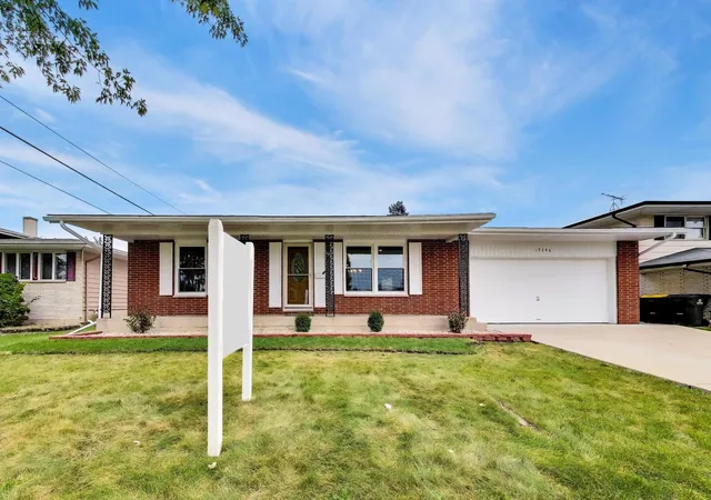 Photo 1 of Single family home for sale at 19246 Oakwood Ave, Lansing, IL 60438 | MLS# 12761244 | Listing updated on 2026-09-29