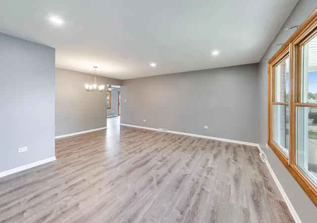 Photo 3 of Single family home for sale at 19246 Oakwood Ave, Lansing, IL 60438 | MLS# 12761244 | Listing updated on 2026-09-29