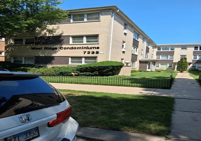 Photo 1 of Single family home for sale at 7235 N Hamilton Ave, Chicago, IL 60645 | MLS# 12761259 | Listing updated on 2026-09-16