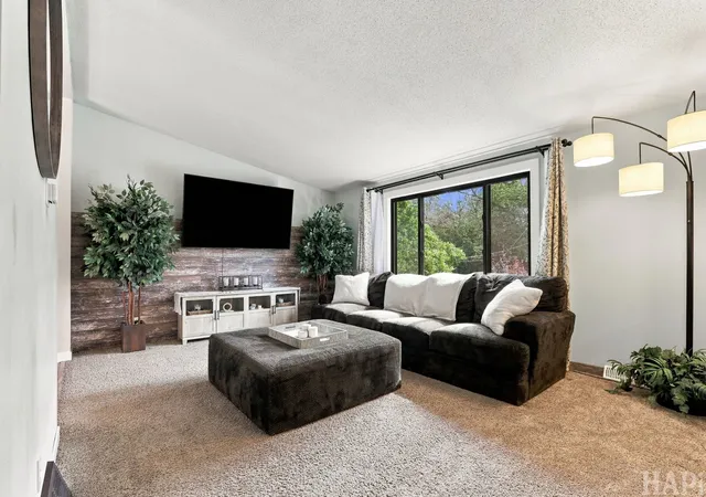 Photo 3 of Single family home for sale at 8006 Craig Dr, Wonder Lake, IL 60097 | MLS# 12761270 | Listing updated on 2026-09-24