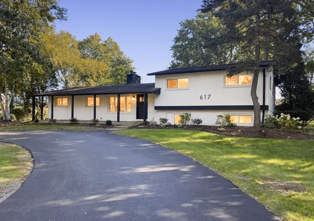 Single family home for sale at 617 S Busse Rd, Mount Prospect, IL 60056 | MLS# 12761276