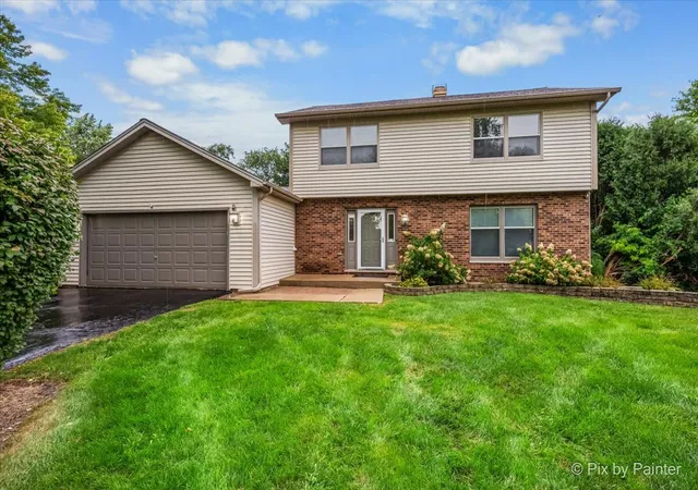Single family home for sale at 635 Pauline Ct, Gilberts, IL 60136 | MLS# 12761287