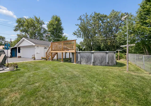 Photo 4 of Single family home for sale at 7416 S Octavia Ave, Bridgeview, IL 60455 | MLS# 12761303 | Listing updated on 2026-10-01