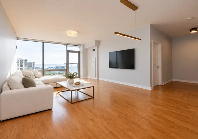 Photo 4 of Condo for sale at 100 E 14th Street #1904, Chicago, IL 60605 | MLS# 12761324 | Listing updated on 2026-09-22