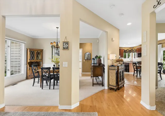 Photo 4 of Single family home for sale at 1250 Tunbridge Trl, Algonquin, IL 60102 | MLS# 12761336 | Listing updated on 2026-09-22