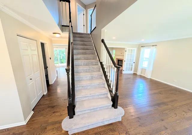 Photo 3 of Single family home for sale at 1350 Northgate Ct, Bartlett, IL 60103 | MLS# 12761341 | Listing updated on 2026-09-28
