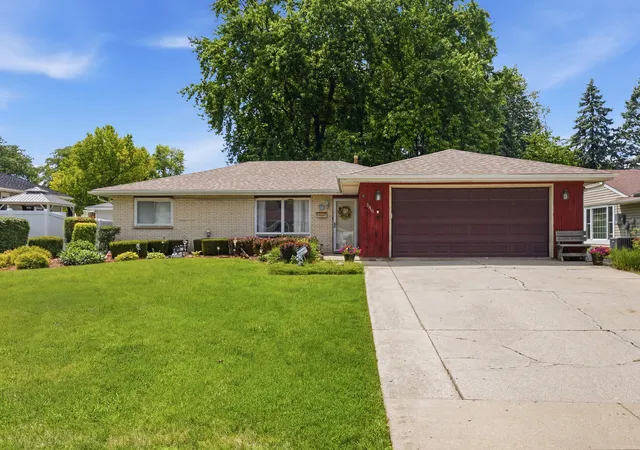 Photo 1 of Single family home for sale at 1410 Austin Ave, Aurora, IL 60505 | MLS# 12761348 | Listing updated on 2026-09-22