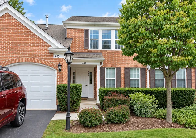 Photo 1 of Condo for sale at 480 Green Brg Ln #B, Prospect Heights, IL 60070 | MLS# 12761373 | Listing updated on 2026-09-22