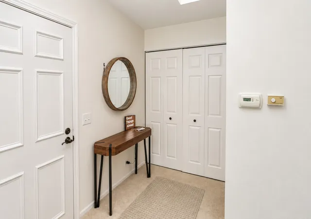 Photo 2 of Condo for sale at 480 Green Brg Ln #B, Prospect Heights, IL 60070 | MLS# 12761373 | Listing updated on 2026-09-22