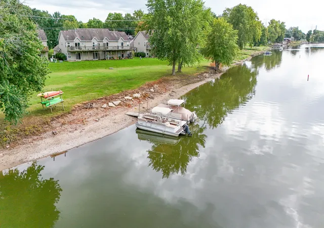Photo 3 of Condo for sale at 1721 W River St #1721, Dixon, IL 61021 | MLS# 12761383 | Listing updated on 2026-10-07