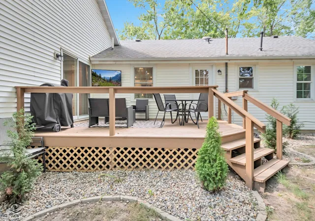Photo 3 of Single family home for sale at 830 W River St, Bourbonnais, IL 60914 | MLS# 12761392 | Listing updated on 2026-09-28