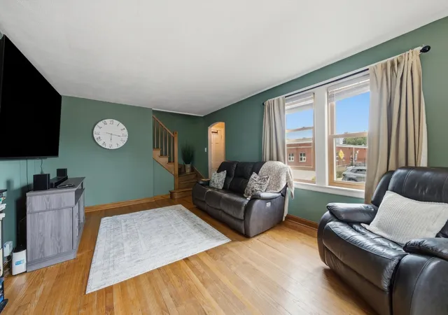 Photo 4 of Single family home for sale at 8716 S Richmond Ave, Evergreen Park, IL 60805 | MLS# 12761396 | Listing updated on 2026-09-22