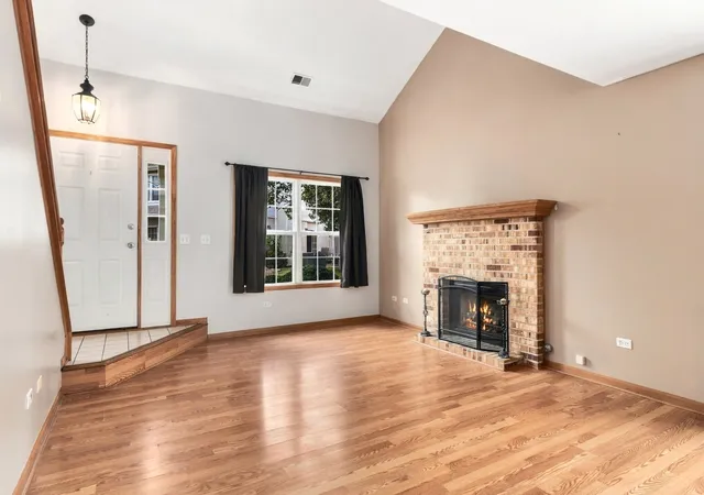 Photo 2 of Townhouse for sale at 2540 Juricic Dr, Crest Hill, IL 60403 | MLS# 12761400 | Listing updated on 2026-09-23