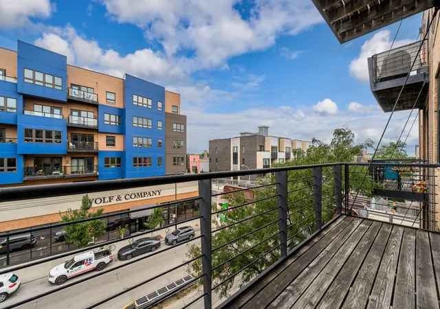 Photo 15 of Condo for sale at 1751 N Western Ave #303, Chicago, IL 60647 | MLS# 12761405 | Listing updated on 2026-10-08