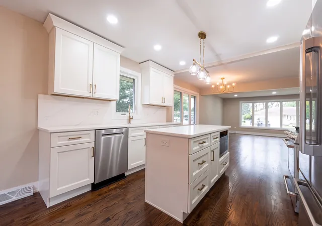 Photo 3 of Single family home for sale at 15360 Orchid Ct, Orland Park, IL 60462 | MLS# 12761408 | Listing updated on 2026-09-19