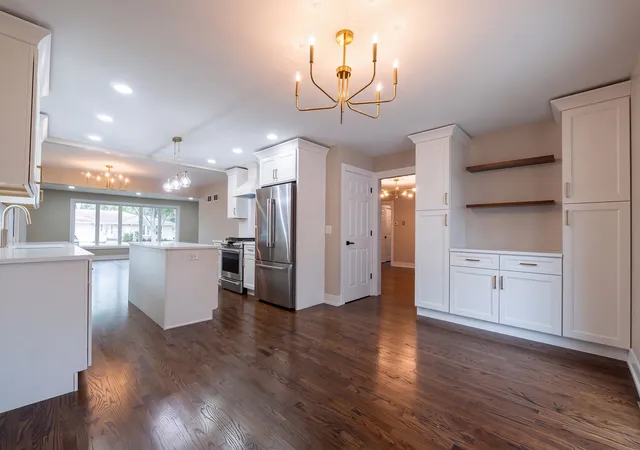 Photo 4 of Single family home for sale at 15360 Orchid Ct, Orland Park, IL 60462 | MLS# 12761408 | Listing updated on 2026-09-19