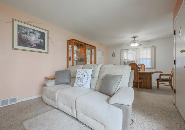 Photo 4 of Single family home for sale at 65 Victoria Dr, Northlake, IL 60164 | MLS# 12761412 | Listing updated on 2026-10-05