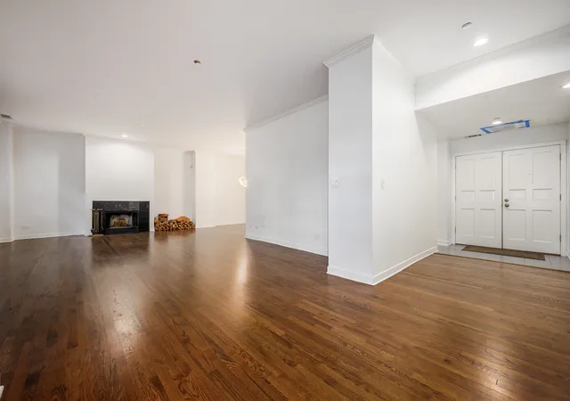 Photo 3 of Condo for sale at 2100 N Racine Ave #1A, Chicago, IL 60614 | MLS# 12761415 | Listing updated on 2026-09-24