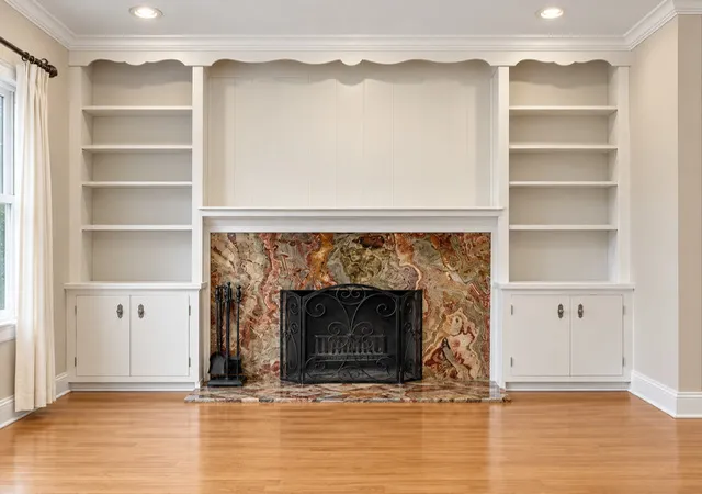 Photo 3 of Single family home for sale at 217 S Summit St, Wheaton, IL 60187 | MLS# 12761436 | Listing updated on 2026-09-22