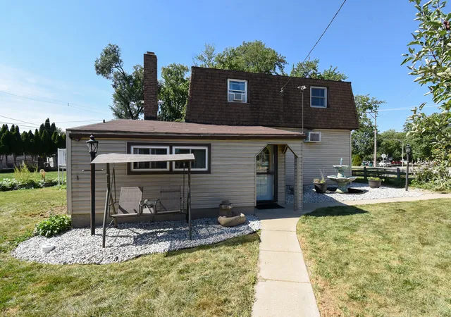 Photo 1 of Single family home for sale at 8145 State Rd, Burbank, IL 60459 | MLS# 12761452 | Listing updated on 2026-09-22