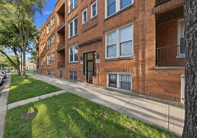 Photo 2 of Condo for sale at 1425 E 68th Street #1, Chicago, IL 60637 | MLS# 12761466 | Listing updated on 2026-09-16