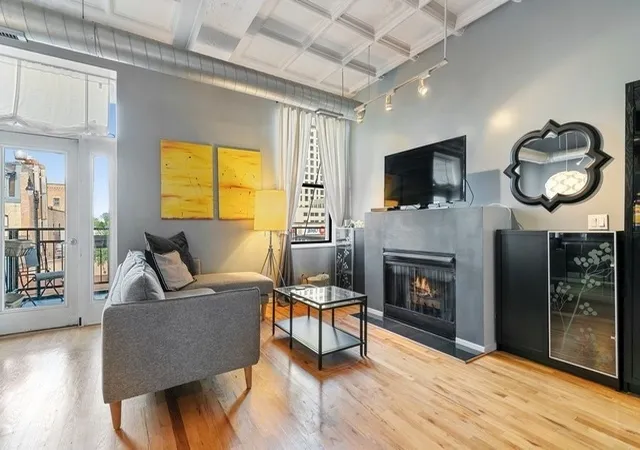 Photo 2 of Condo for sale at 1307 S Wabash Ave #312, Chicago, IL 60605 | MLS# 12761475 | Listing updated on 2026-09-25