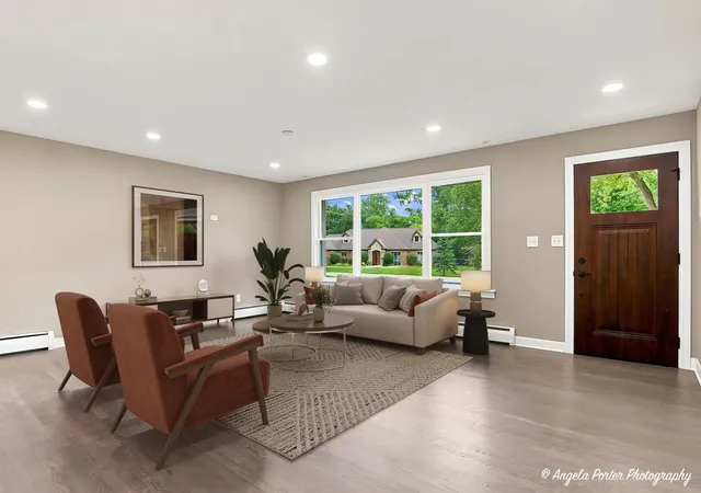 Photo 3 of Single family home for sale at 2257 Shannondale Dr, Green Oaks, IL 60048 | MLS# 12761509 | Listing updated on 2026-09-30