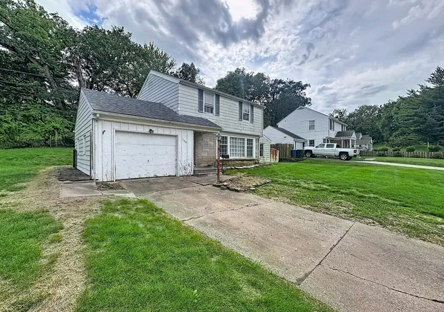 Photo 3 of Single family home for sale at 1418 35th Avenue, Rock Island, IL 61201 | MLS# 12761519 | Listing updated on 2026-09-23