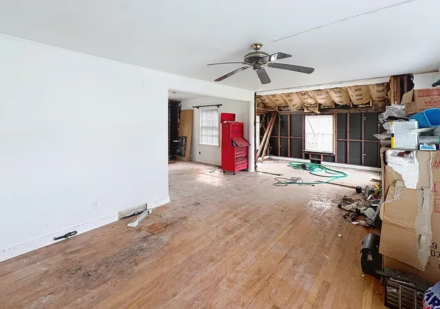 Photo 3 of Single family home for sale at 1418 35th Avenue, Rock Island, IL 61201 | MLS# 12761519 | Listing updated on 2026-09-23