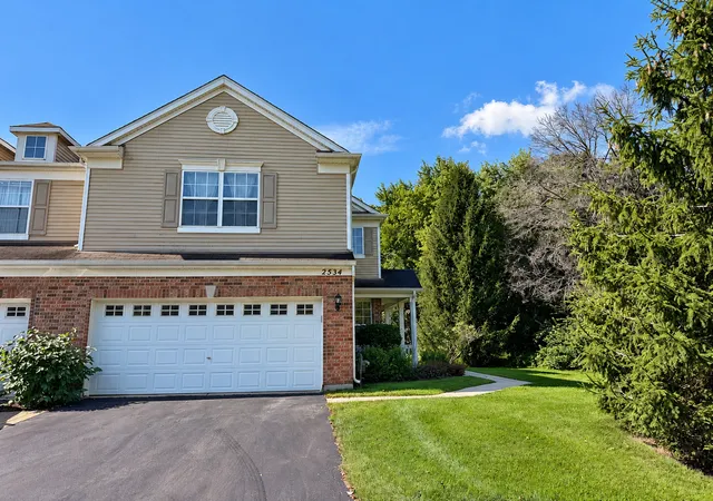 Photo 1 of Townhouse for sale at 2534 Evergreen Cir, Mc Henry, IL 60050 | MLS# 12761528 | Listing updated on 2026-10-07