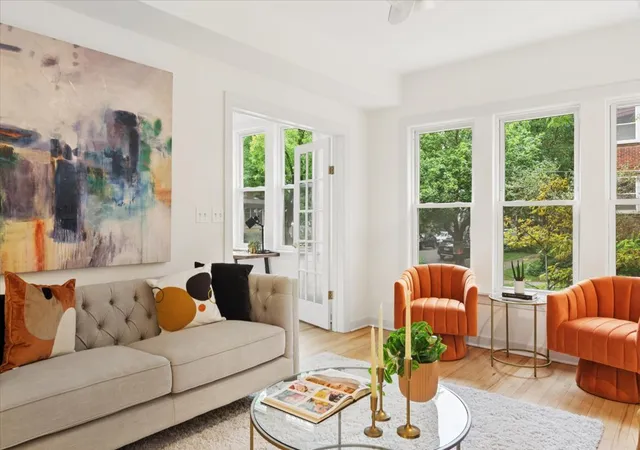 Photo 3 of Condo for sale at 6101 N Glenwood Ave #1, Chicago, IL 60660 | MLS# 12761530 | Listing updated on 2026-09-24