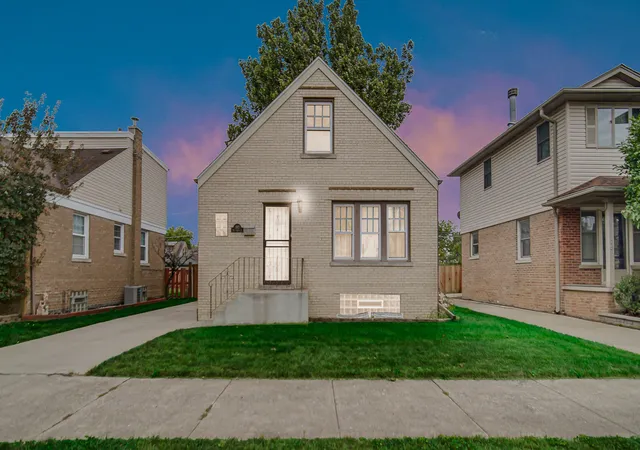 Photo 3 of Single family home for sale at 3915 W 104th Street, Chicago, IL 60655 | MLS# 12761536 | Listing updated on 2026-09-23