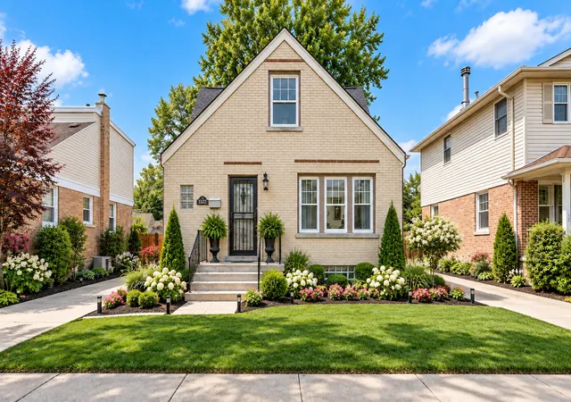 Photo 3 of Single family home for sale at 3915 W 104th Street, Chicago, IL 60655 | MLS# 12761536 | Listing updated on 2026-10-13
