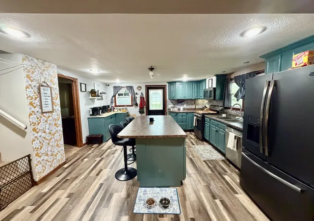 Photo 3 of Single family home for sale at 2211 Deets Rd, Sterling, IL 61081 | MLS# 12761539 | Listing updated on 2026-09-18