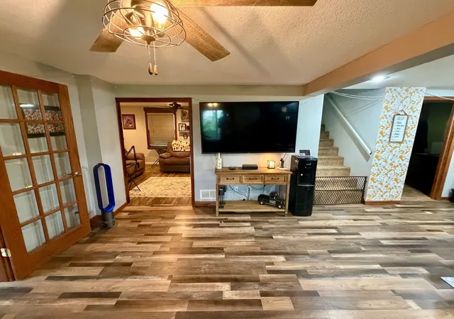 Photo 4 of Single family home for sale at 2211 Deets Rd, Sterling, IL 61081 | MLS# 12761539 | Listing updated on 2026-09-18