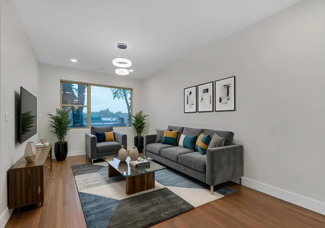 Photo 4 of Condo for sale at 3923 W Ainslie St #2, Chicago, IL 60625 | MLS# 12761542 | Listing updated on 2026-09-23