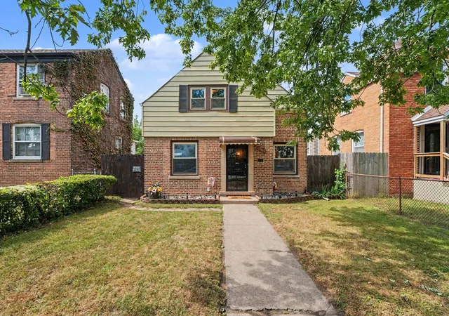 Photo 1 of Single family home for sale at 11112 S Ave C, Chicago, IL 60617 | MLS# 12761562 | Listing updated on 2026-09-29