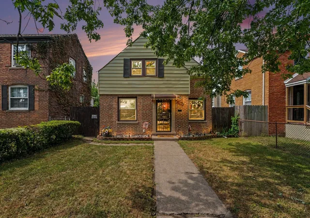 Photo 2 of Single family home for sale at 11112 S Ave C, Chicago, IL 60617 | MLS# 12761562 | Listing updated on 2026-09-29