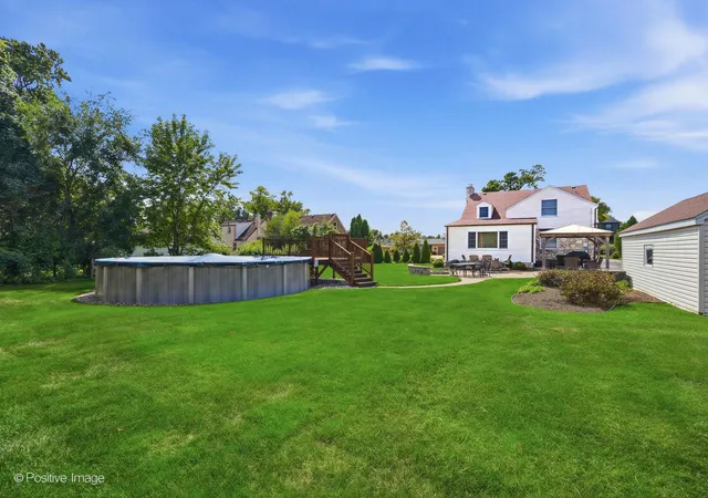 Photo 4 of Land for sale at 471 N Larch Ave, Elmhurst, IL 60126 | MLS# 12761567 | Listing updated on 2026-09-17