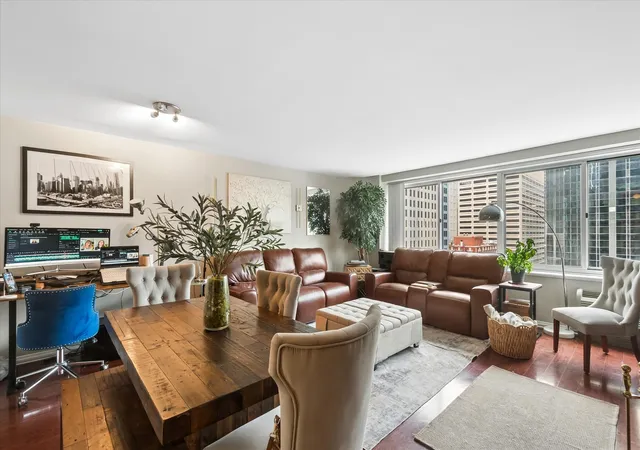 Photo 2 of Condo for sale at 211 E Ohio St #2208, Chicago, IL 60611 | MLS# 12761580 | Listing updated on 2026-09-22