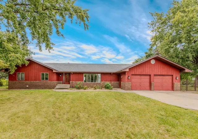 Photo 1 of Single family home for sale at 2606 E 28th Road, Marseilles, IL 61341 | MLS# 12761581 | Listing updated on 2026-10-01