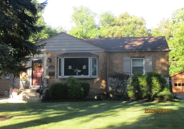 Photo 1 of Single family home for sale at 322 Park Ave, River Forest, IL 60305 | MLS# 12761591 | Listing updated on 2026-10-07
