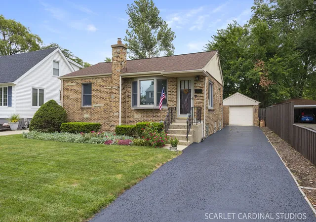 Photo 1 of Single family home for sale at 415 N Harvard Ave, Villa Park, IL 60181 | MLS# 12761611 | Listing updated on 2026-10-02