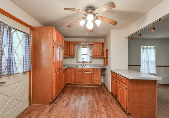 Photo 2 of Single family home for sale at 136 N Oak St, Manteno, IL 60950 | MLS# 12761622 | Listing updated on 2026-10-07
