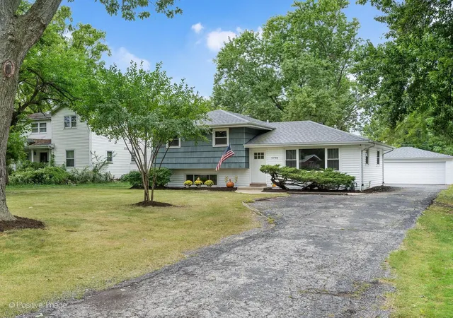 Photo 3 of Single family home for sale at 5798 Pershing Ave, Downers Grove, IL 60516 | MLS# 12761624 | Listing updated on 2026-09-22