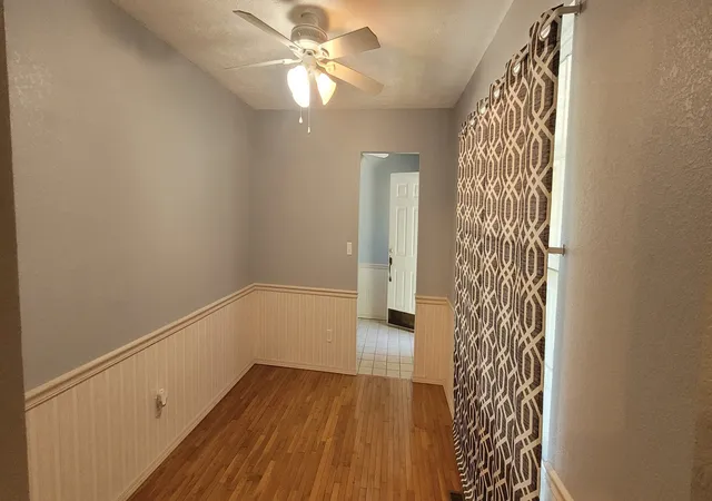 Photo 3 of Single family home for sale at 1314 Wilshire Dr, Mt Vernon, IL 62864 | MLS# 12761640 | Listing updated on 2026-09-16