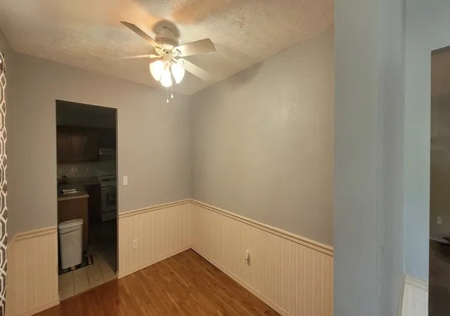 Photo 3 of Single family home for sale at 1314 Wilshire Dr, Mt Vernon, IL 62864 | MLS# 12761640 | Listing updated on 2026-09-16
