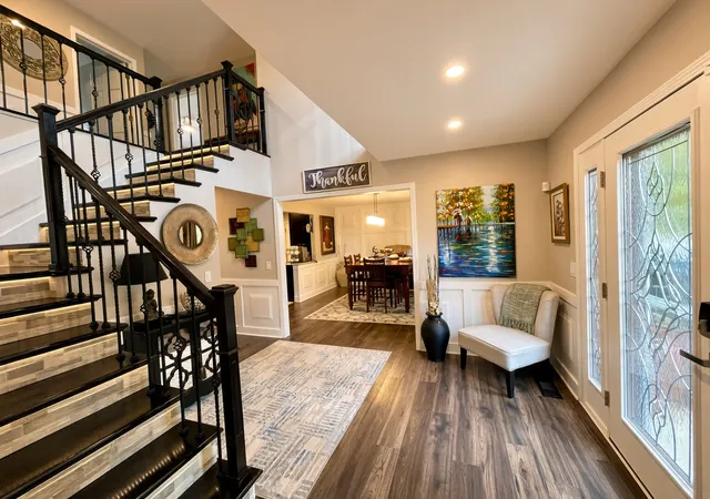 Photo 3 of Single family home for sale at 4 River Bnd Rd, Montgomery, IL 60538 | MLS# 12761641 | Listing updated on 2026-09-23