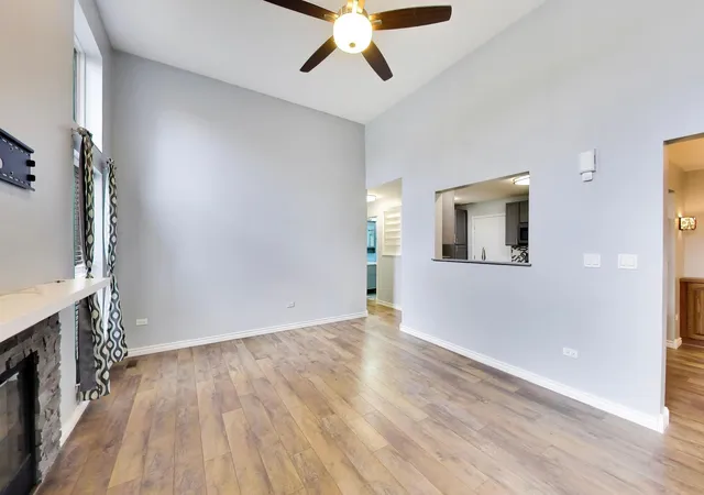 Photo 4 of Townhouse for sale at 317 E Tall Oaks Ln, Itasca, IL 60143 | MLS# 12761679 | Listing updated on 2026-09-22