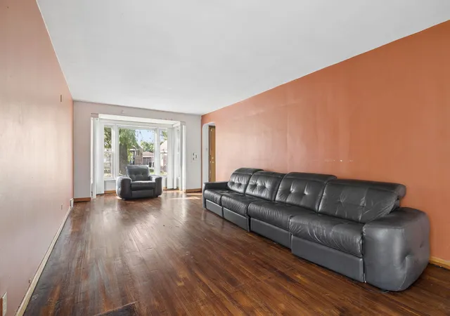 Photo 2 of Single family home for sale at 2868 W 84th Street, Chicago, IL 60652 | MLS# 12761691 | Listing updated on 2026-09-28